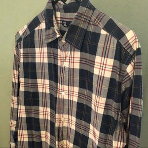 Gap Long sleeve button down w pocket